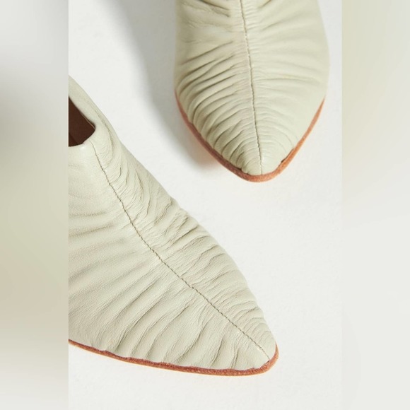 Lovely Huma Blanco mules, organic shaped elegance - Picture 2 of 10